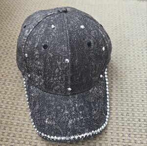 Black and gold baseball cap with bling. One size. Marcus Adler New York NWOT